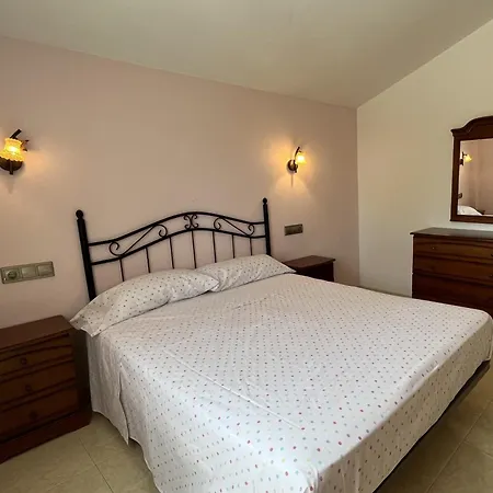 Paloma 4*